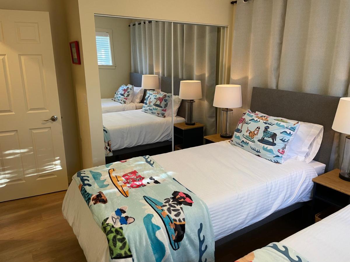 Bright Poolside Walkout Two Bedroom Basement Suite In The Okanagan Penticton Kültér fotó