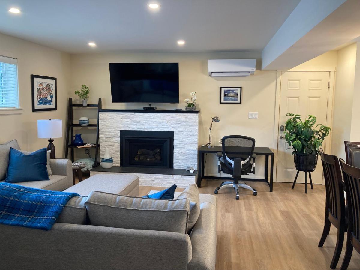 Bright Poolside Walkout Two Bedroom Basement Suite In The Okanagan Penticton Kültér fotó